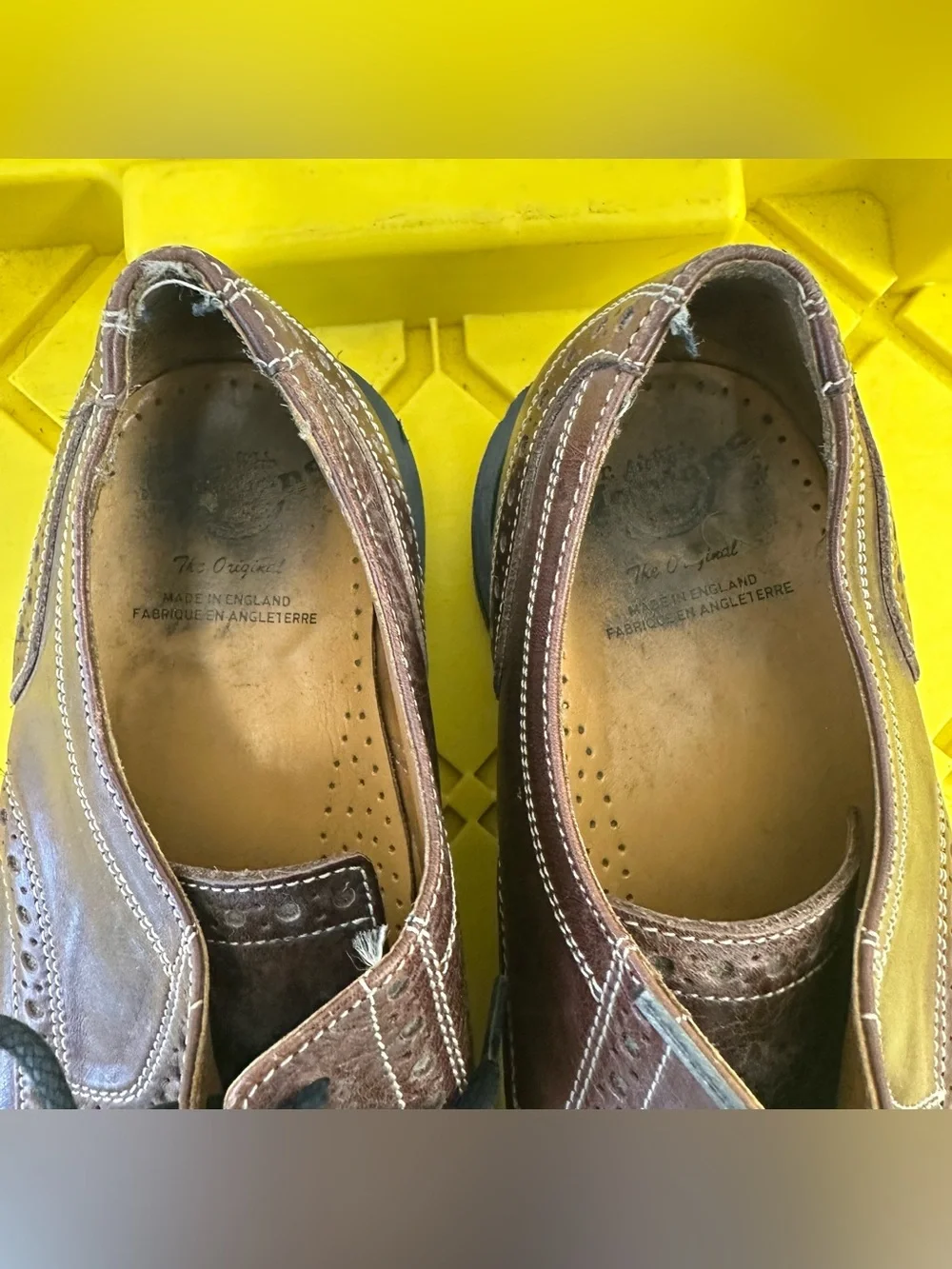 Doc Dr Martens 9A23 Brown Smooth Leather Brogue Dress Shoes Mens 10 Wingtip